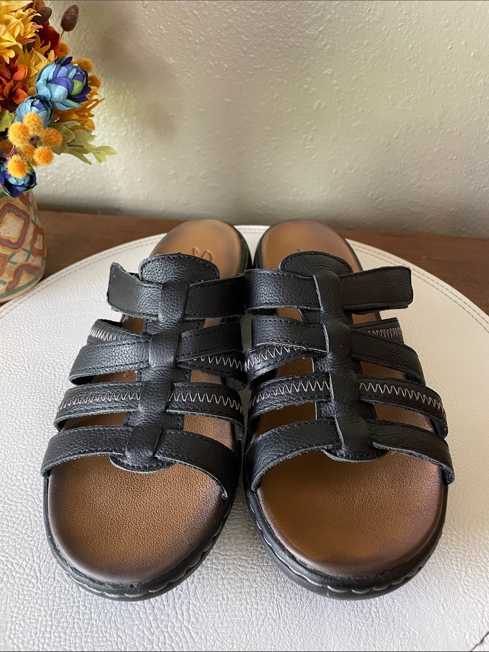 Skechers Luxe Foam Slip on Sandals Very Good Used Condition - Picture 4 of 12